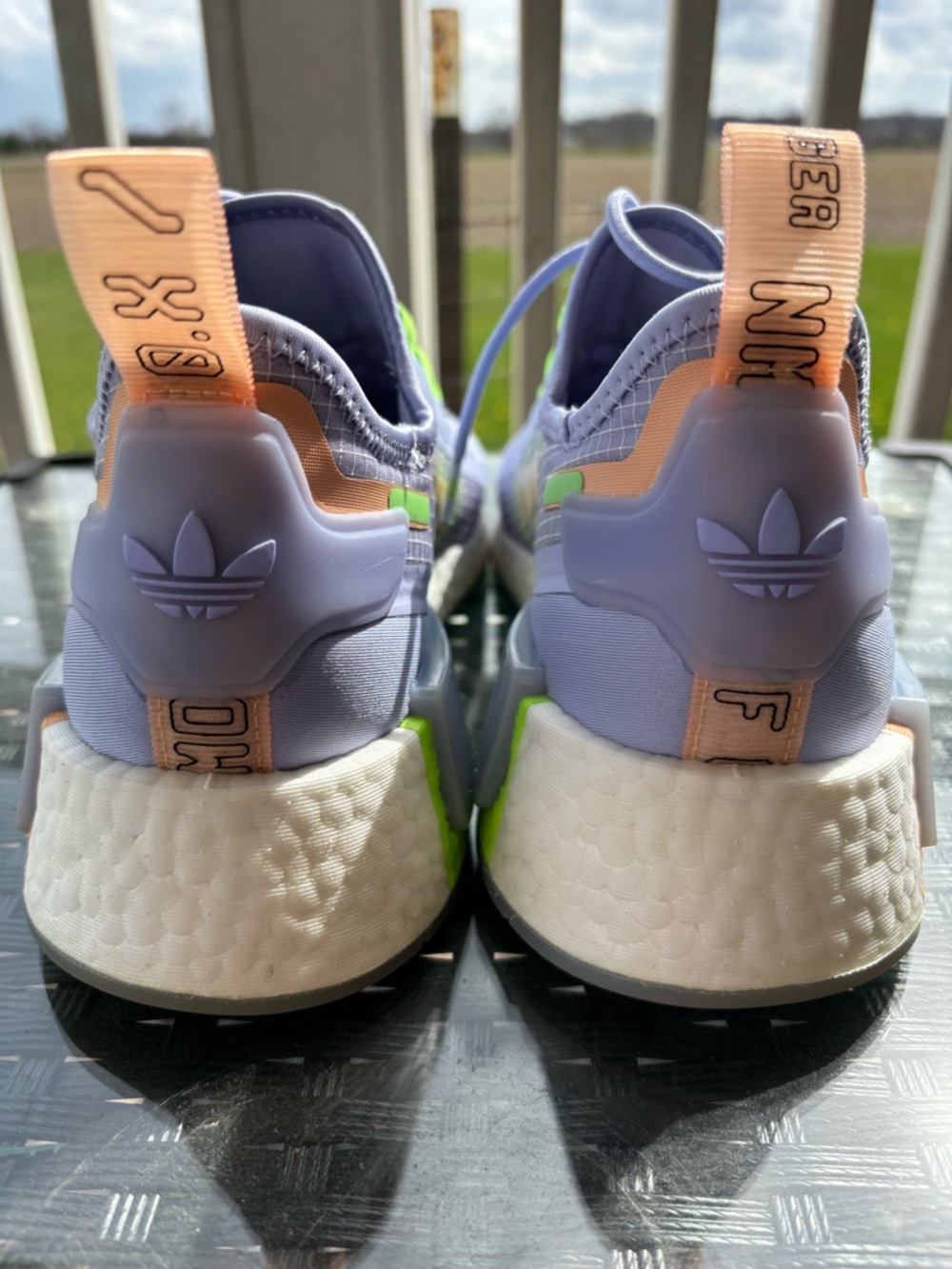 Adidas NMD_R1 Spectoo J Lavender Sneakers. Sz 7 Big Kid’s/9 Women’s